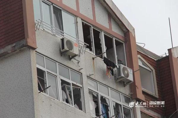 突發(fā)！青島一居民樓發(fā)生爆燃！已造1人死亡，7人受傷！3公里外有震感…